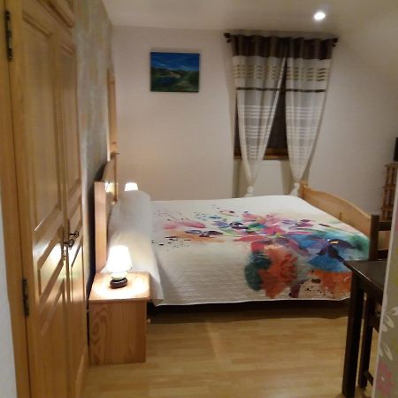 Chilly-sur-Salins Le P'Tit Bonheur Bed & Breakfast エクステリア 写真