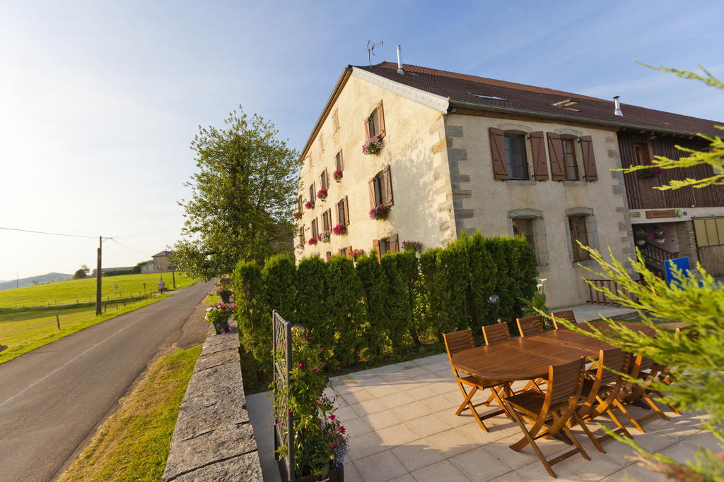 Chilly-sur-Salins Le P'Tit Bonheur Bed & Breakfast エクステリア 写真