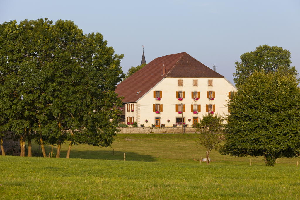 Chilly-sur-Salins Le P'Tit Bonheur Bed & Breakfast エクステリア 写真